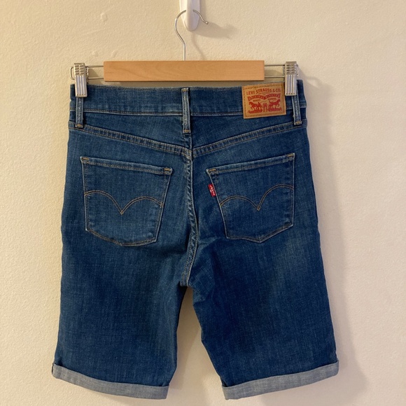LEVI'S Bermuda Shorts Dark Wash Size 27 - Picture 4 of 14